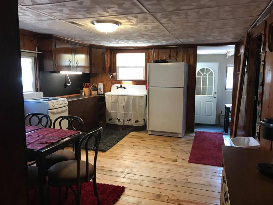 Royce'S Outpost Rustic Cabin Nearby Trails Mio Εξωτερικό φωτογραφία